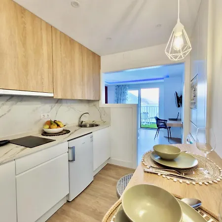 Apartment Feel B - *